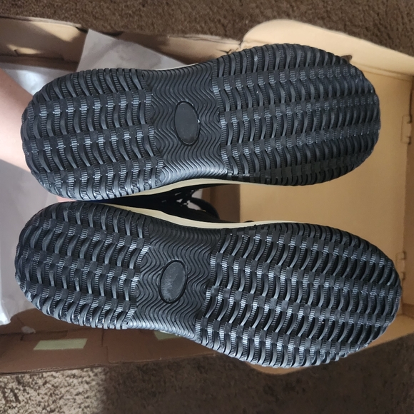 ZeroXposur Alaska wp winter boots new with box size 4Y big boy shoes waterproof - Picture 4 of 7